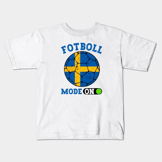 Fotboll Kids T-Shirt by footballomatic